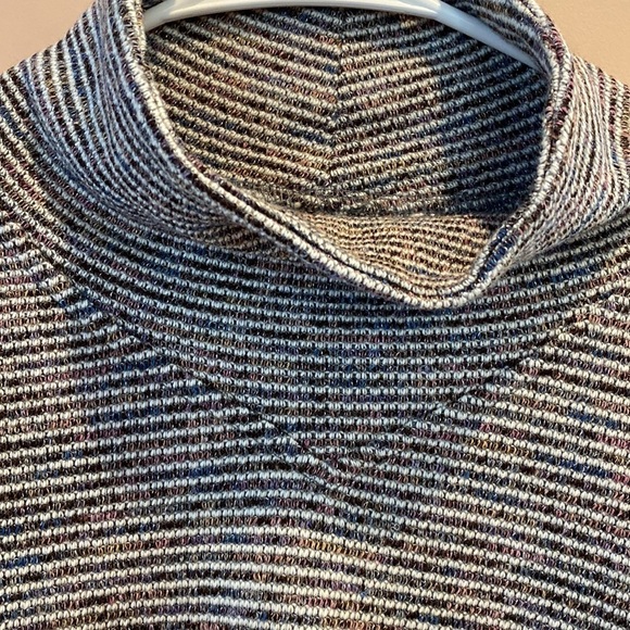 Madewell colorful striped sweater - Picture 2 of 5